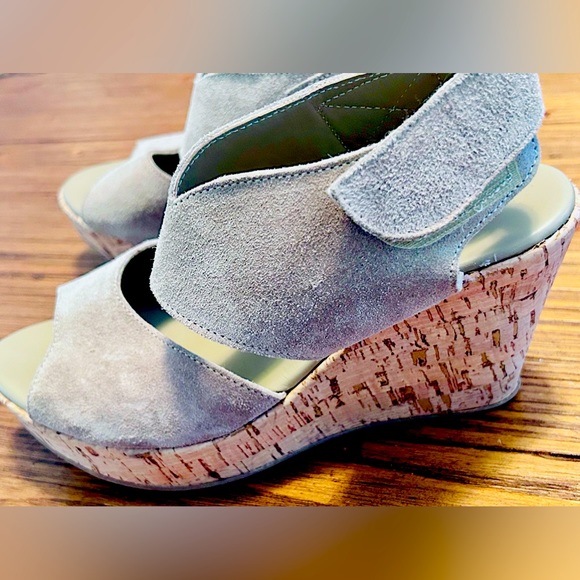 NWOB 💥Cordani Rhonda Italian Tan Suede Cork Bottom Peep-Toe Platform Sandals 38 - Picture 8 of 11